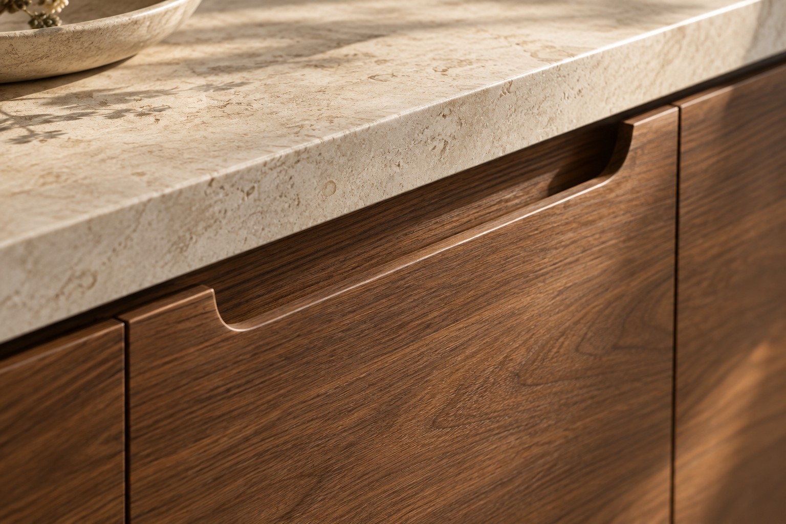 Detalle conceptual de madera, borde de piedra y tirador integrado
